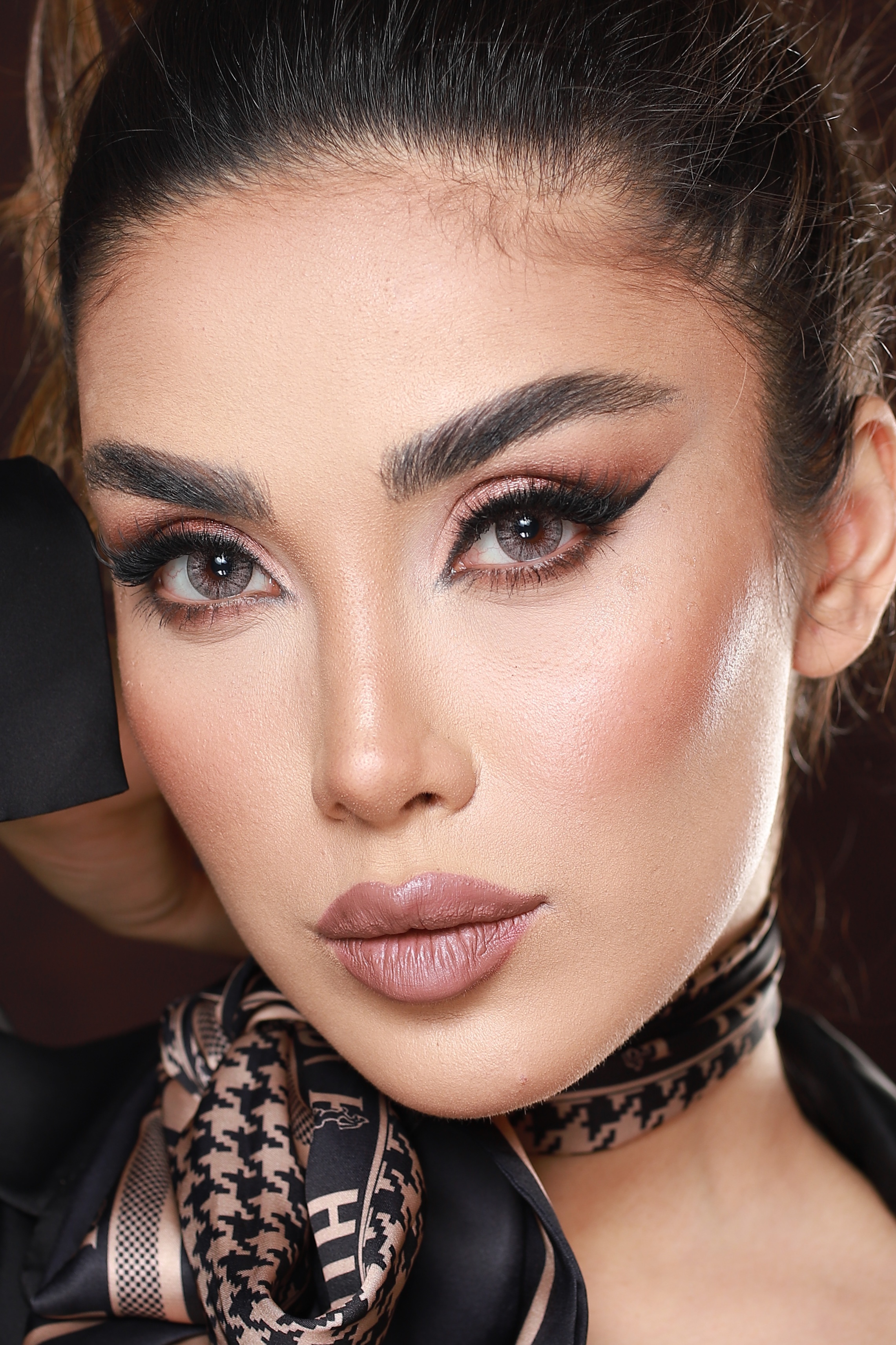 لنز رنگی هرا گریس آوا براون GRACE AVA BROWN