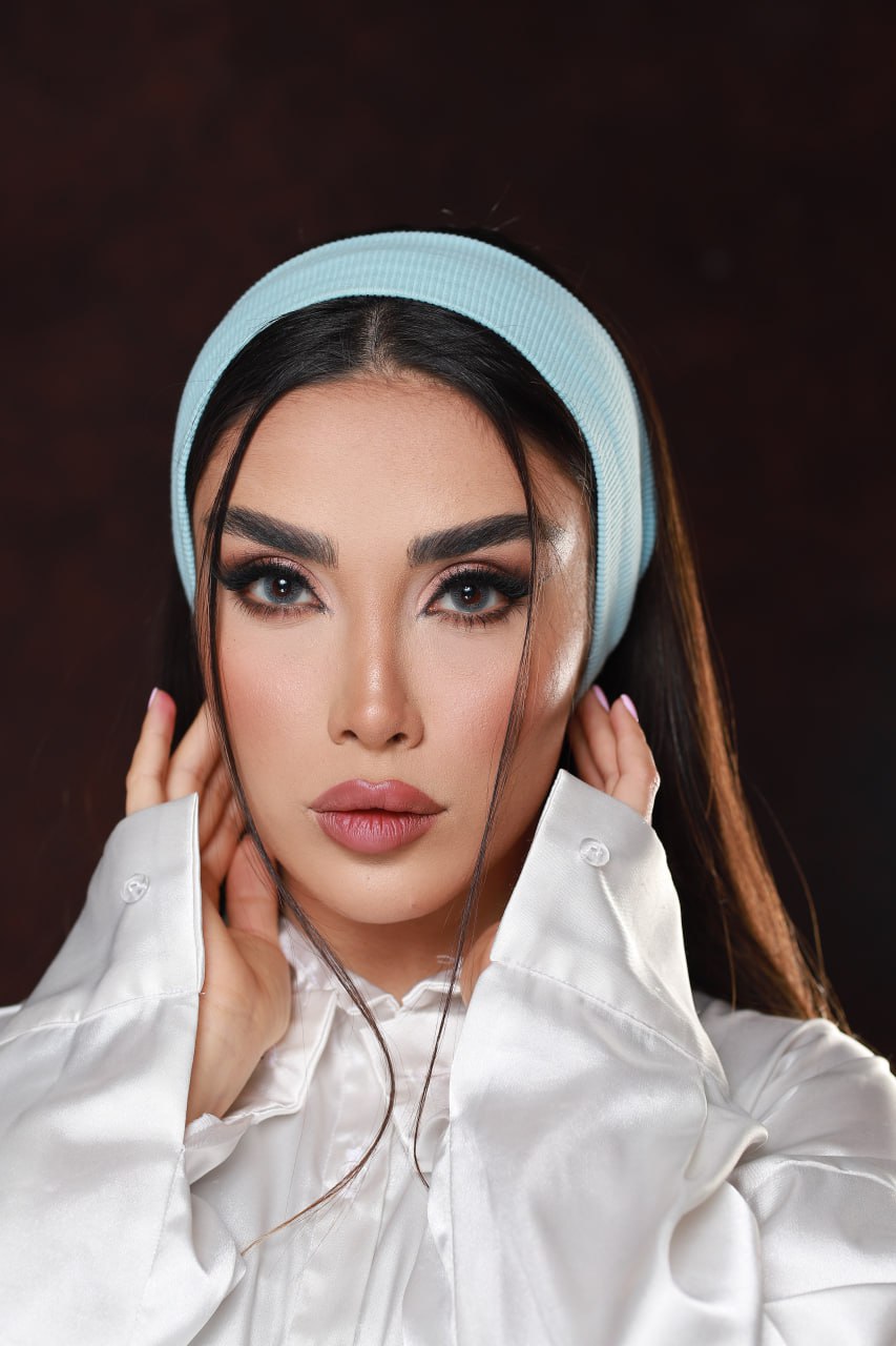 لنز رنگی سالانه هرا شماره Hera Yearly Code 02