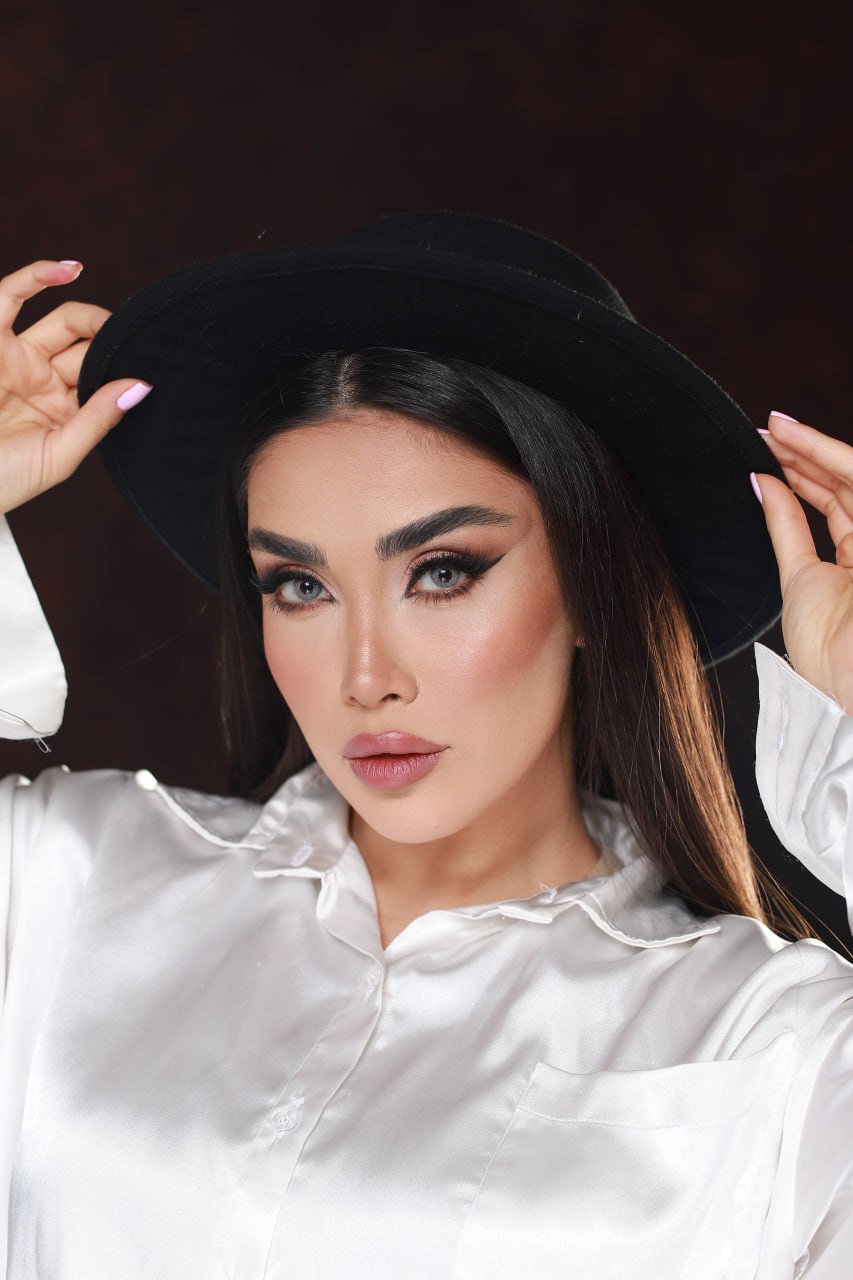 لنز رنگی سالانه هرا شماره Hera Yearly Code 01