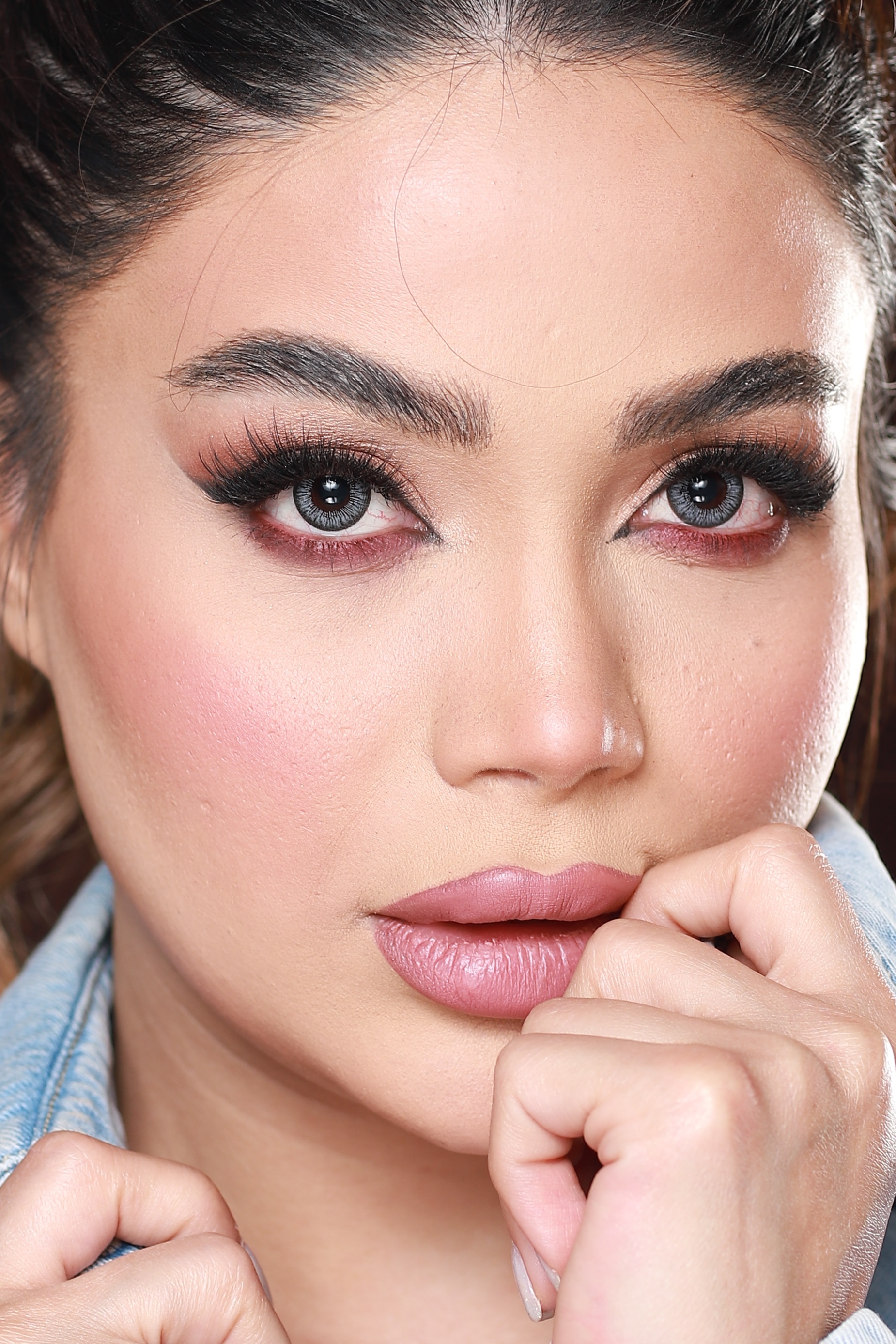 لنز رنگی سالانه هرا شماره Hera Yearly Code 05