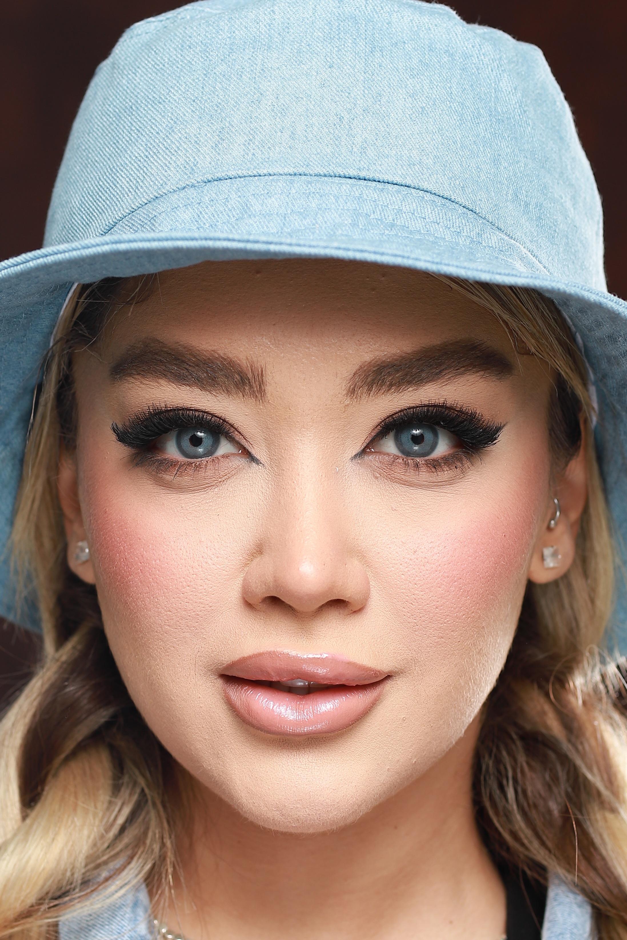 لنز رنگی سالانه هرا شماره Hera Yearly Code 026