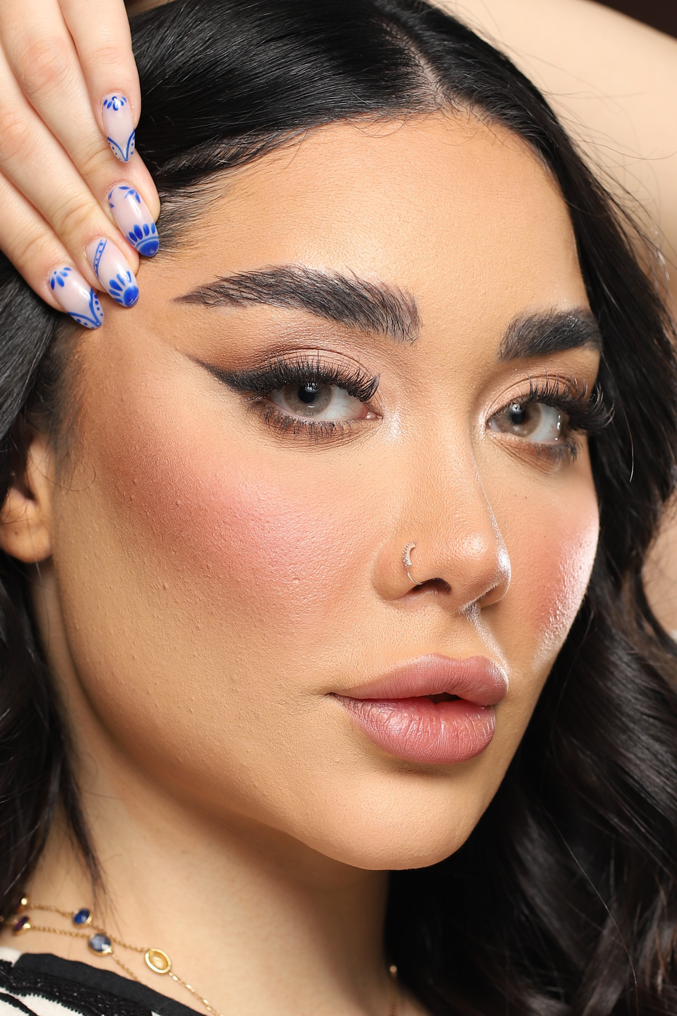 لنز رنگی هرا گریس لومینو هیزل GRACE LUMINO HAZEL