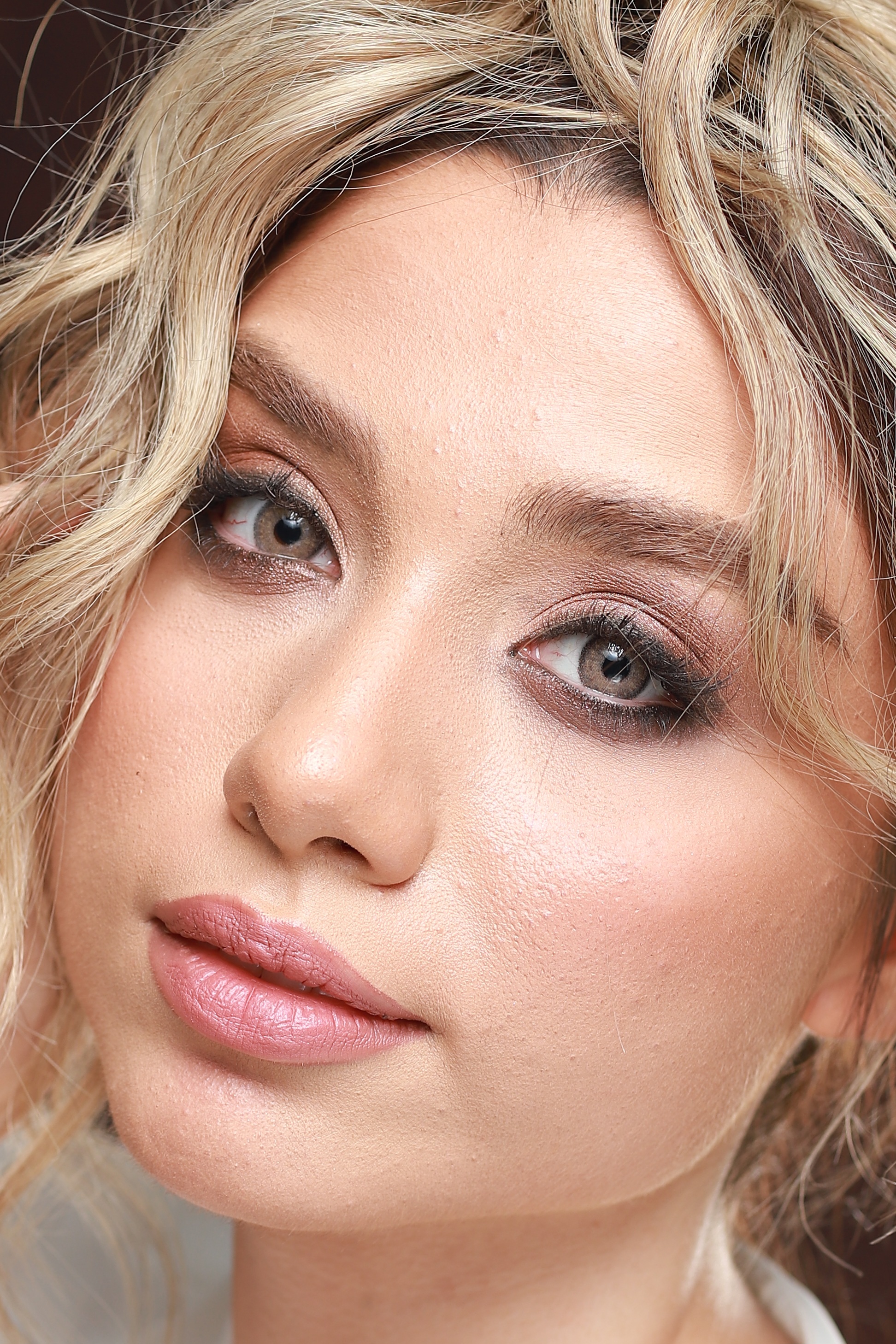 لنز رنگی سالانه هرا شماره Hera Yearly Code 015