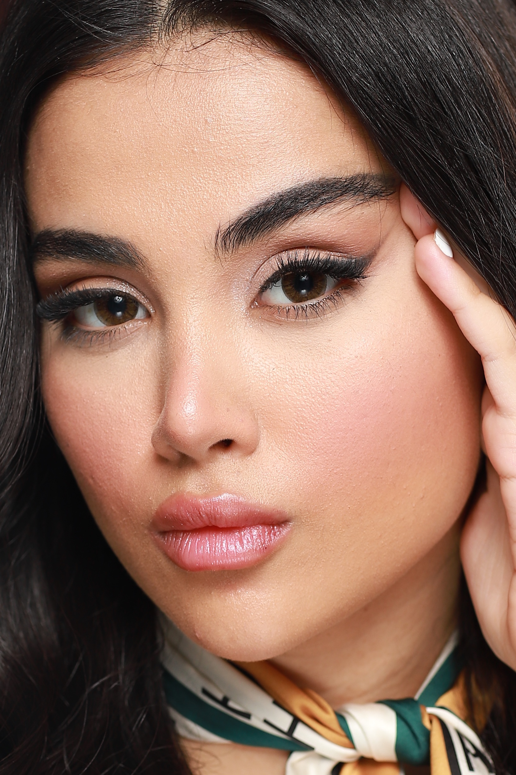 لنز رنگی هرا گریس گلدن سند GRACE GOLDEN SAND